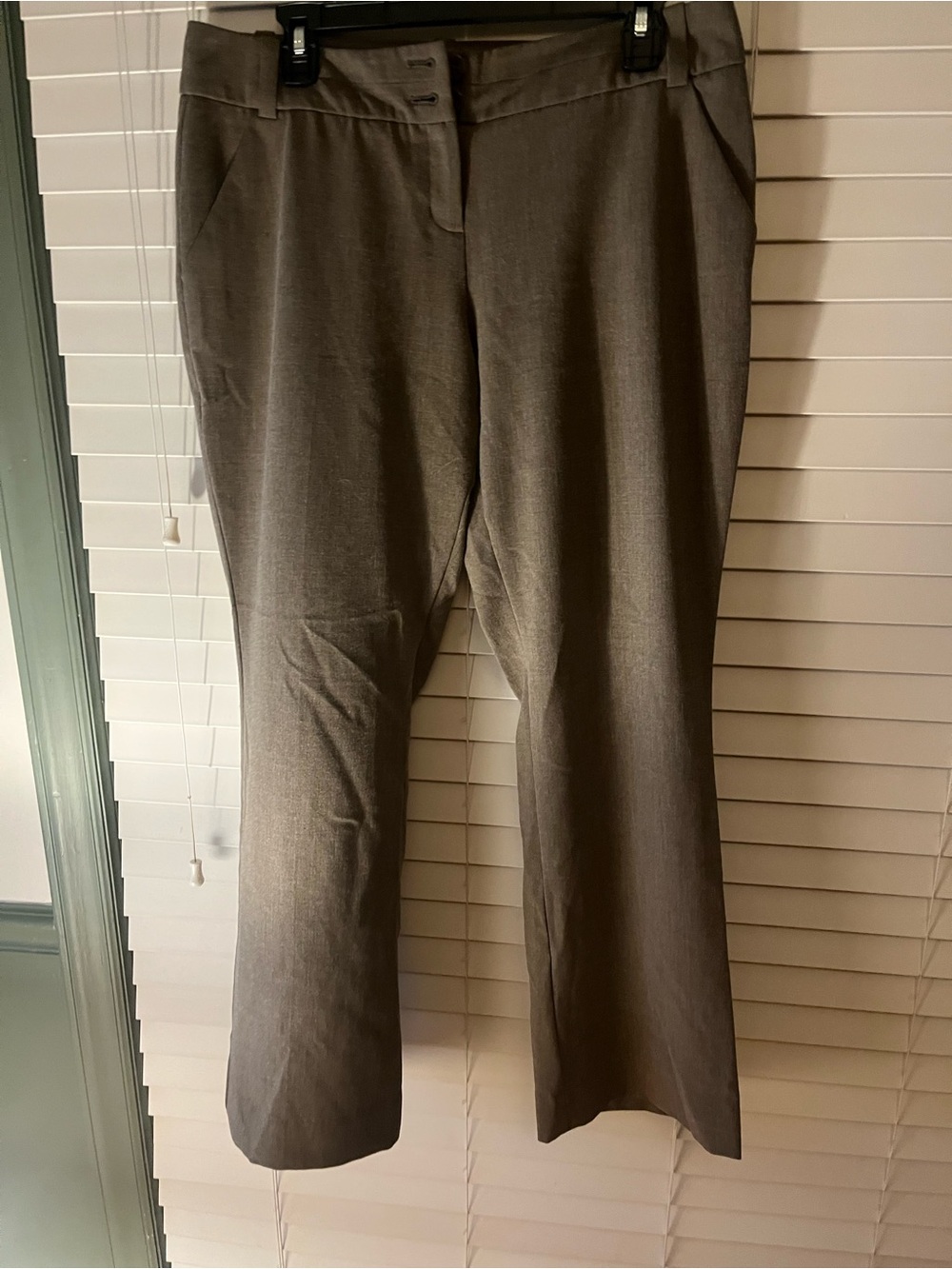 The Limited Men's Straight Dress Pants in Charcoal